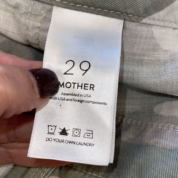 Mother Denim Shaker Chop Crop Fray Pant in Desert Print Size 29 $218 - Picture 8 of 13